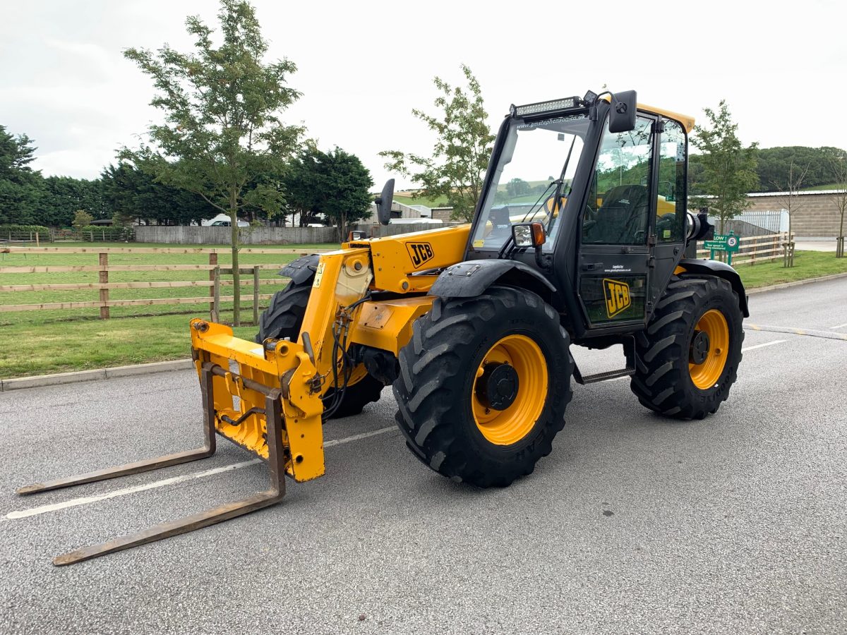 2008 JCB 526