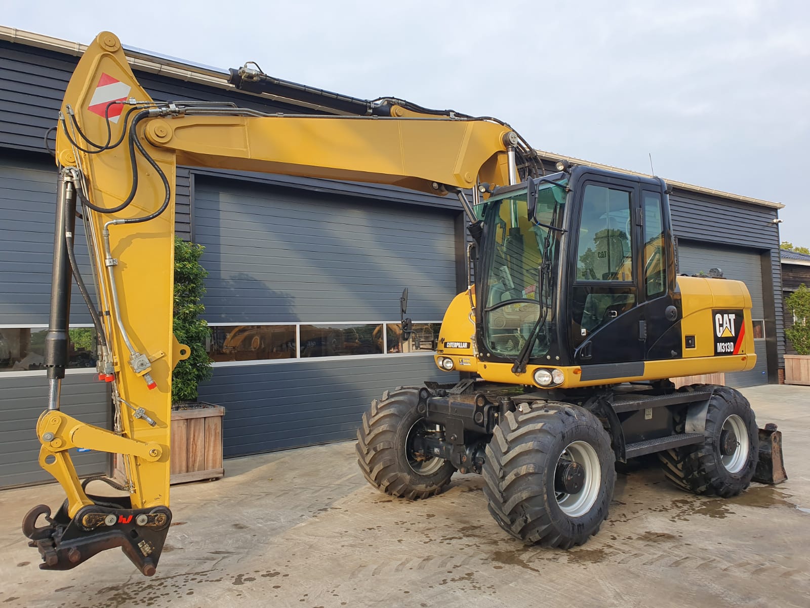 2012 Caterpillar M313D